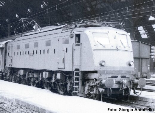 Piko 97804 - H0 E-Lok/Sound E.428 3. aerodynamische Serie FS III + PluX22 Dec.