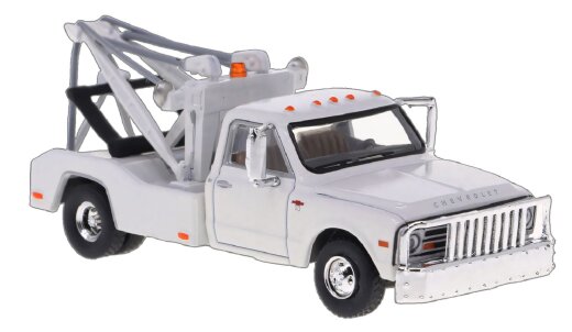 Brekina 19665 - Chevrolet C30 tow truck